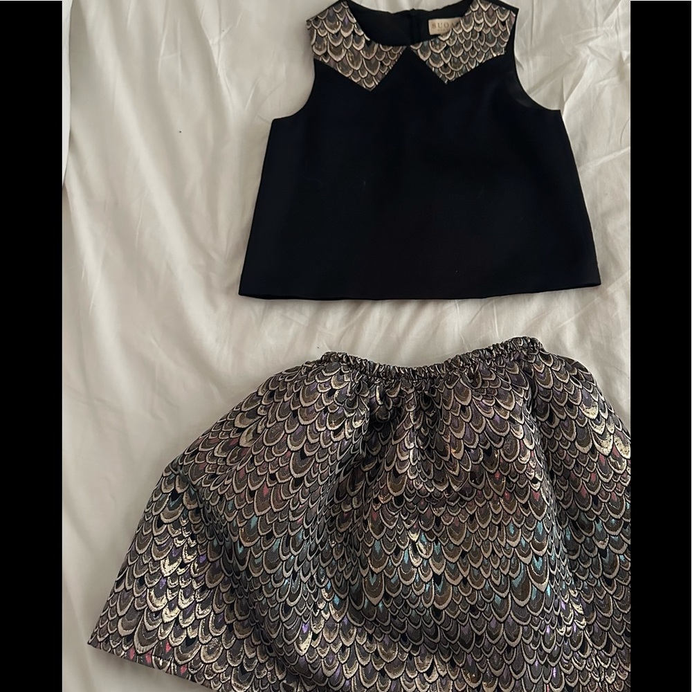 Elegant two piece girl’s outfit